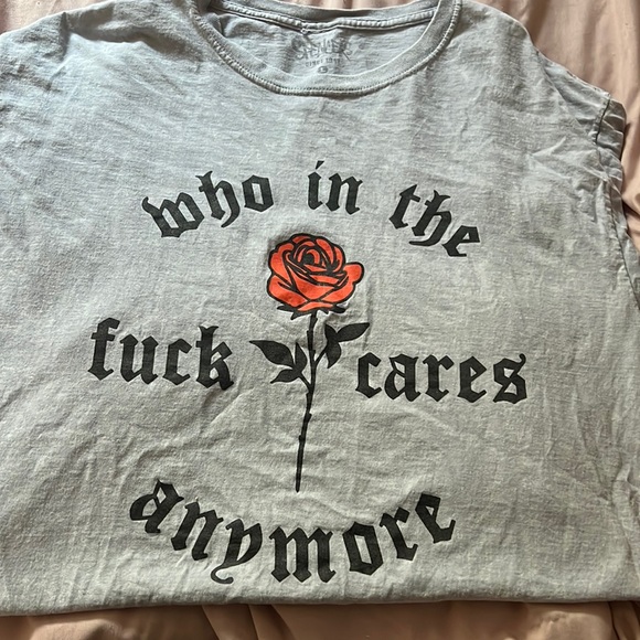 Spencer’s large graphic tee - Picture 1 of 2